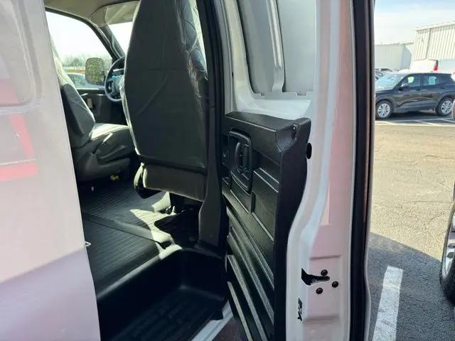 2025 Chevrolet Express Cargo Van RWD 2500 Regular Wheelbase WT