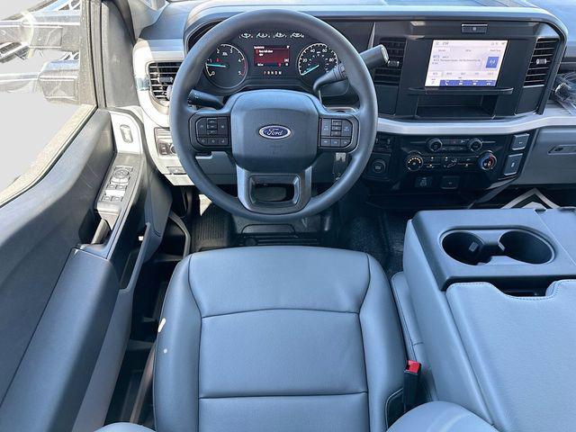 2025 Ford F-550 XL