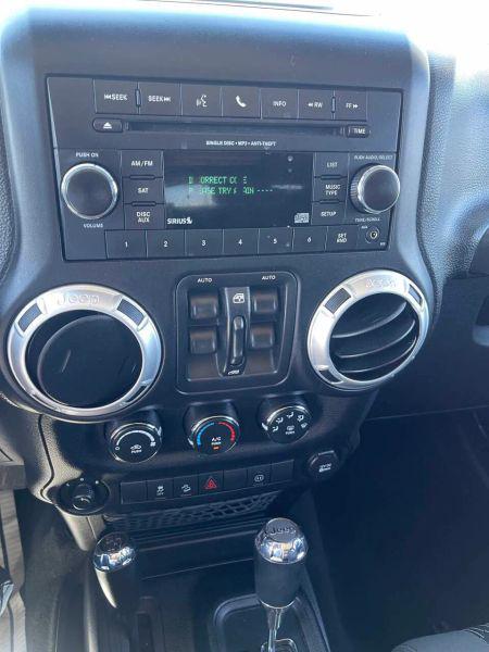 2012 Jeep Wrangler Unlimited Sahara