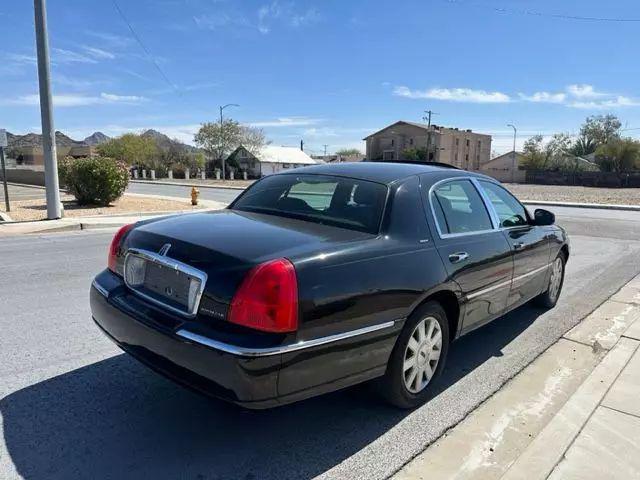 2007 Lincoln Town Car Designer Series