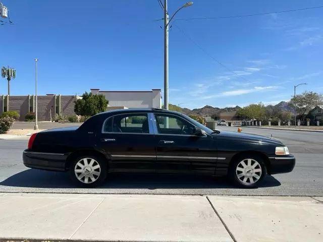 2007 Lincoln Town Car Designer Series