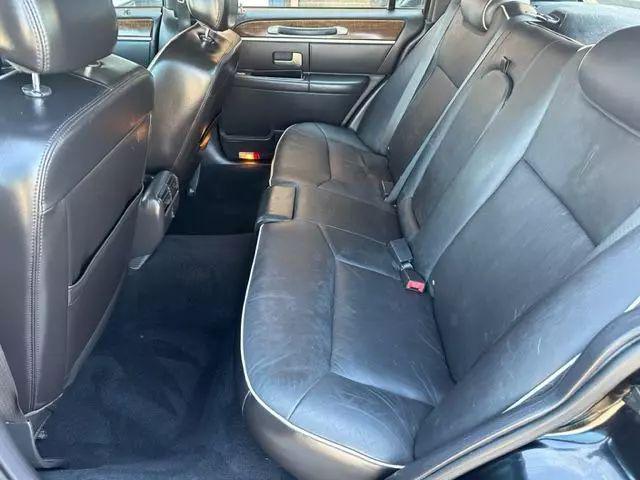 2007 Lincoln Town Car Designer Series