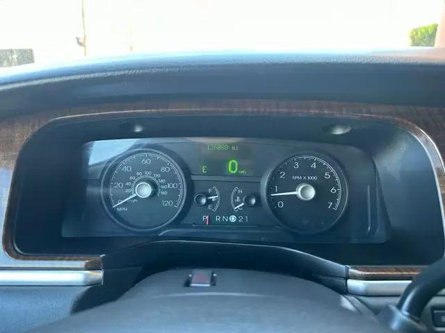 2007 Lincoln Town Car Designer Series