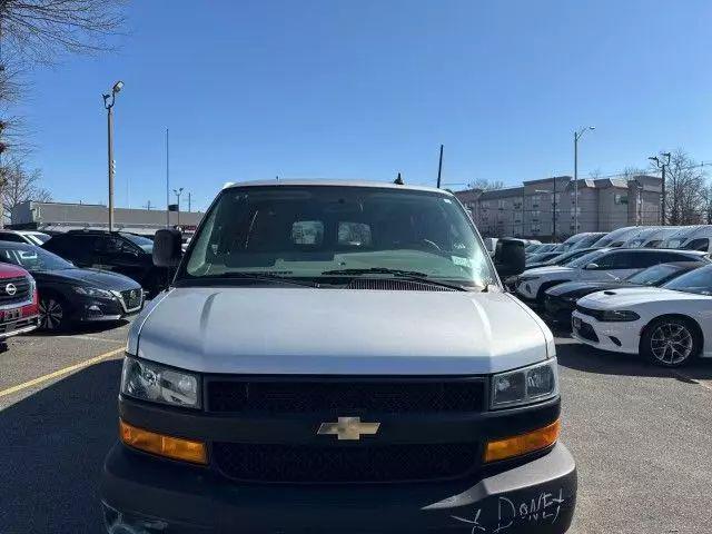 2020 Chevrolet Express Passenger RWD 3500 Extended Wheelbase LS