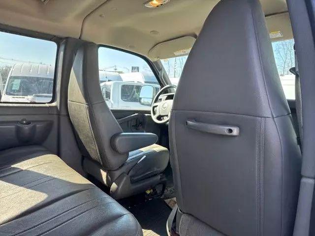 2020 Chevrolet Express Passenger RWD 3500 Extended Wheelbase LS