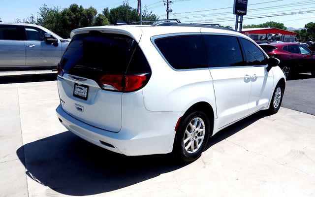 2021 Chrysler Voyager LXI