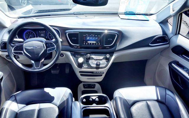 2021 Chrysler Voyager LXI