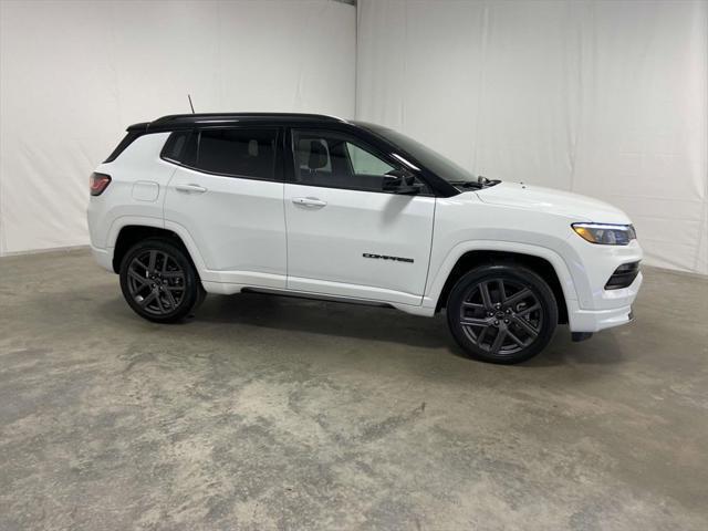 2025 Jeep Compass COMPASS LIMITED 4X4