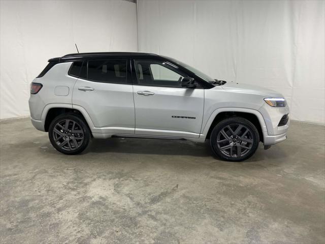 2025 Jeep Compass COMPASS LIMITED 4X4