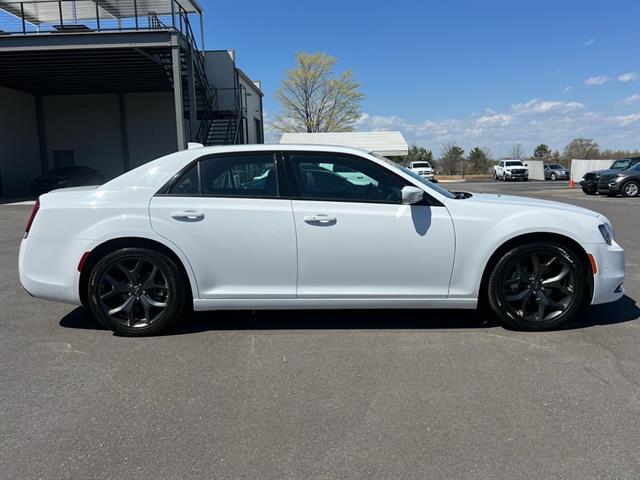 2023 Chrysler 300 300S