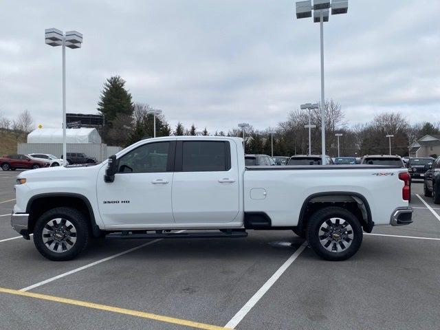 2024 Chevrolet Silverado 3500HD 4WD Crew Cab Long Bed LT