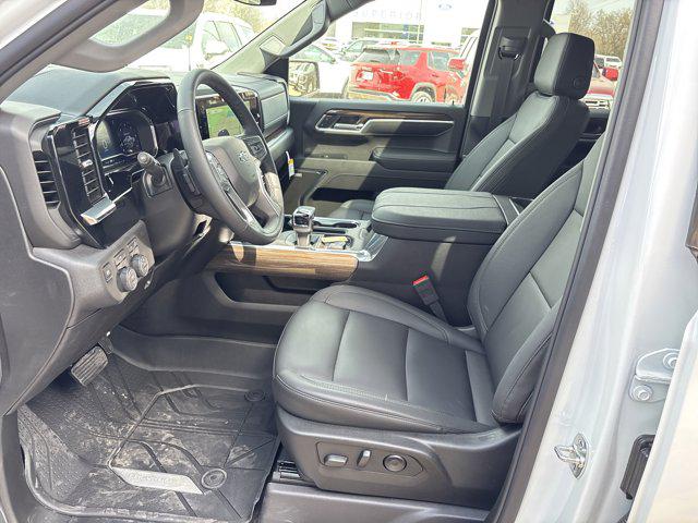 2025 Chevrolet Silverado 1500 4WD Crew Cab Short Bed RST