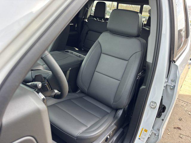 2025 Chevrolet Silverado 1500 4WD Crew Cab Short Bed RST
