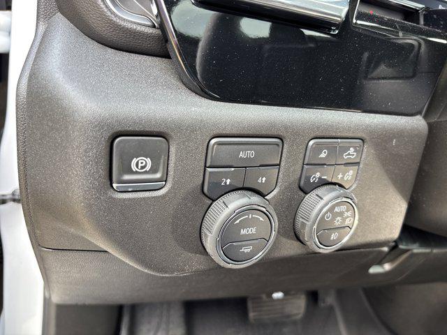 2025 Chevrolet Silverado 1500 4WD Crew Cab Short Bed RST