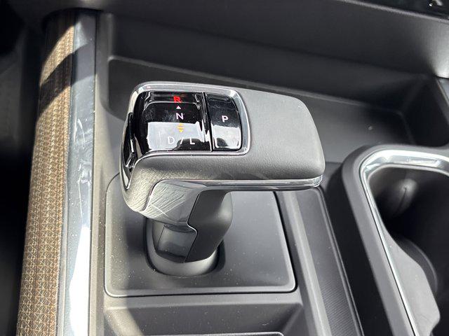 2025 Chevrolet Silverado 1500 4WD Crew Cab Short Bed RST