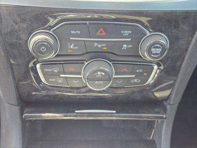 2018 Chrysler 300 Limited