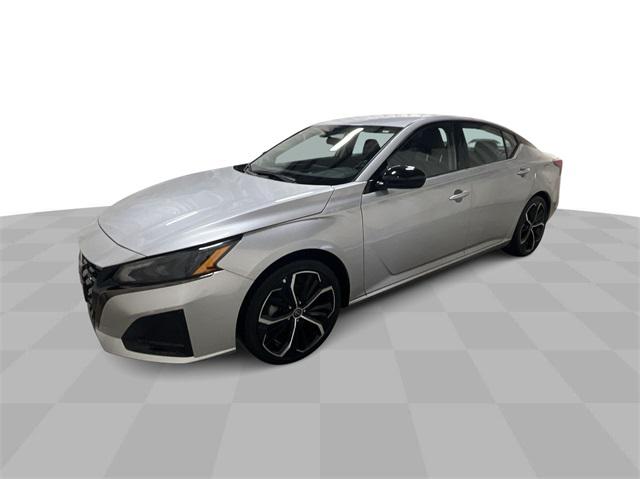 2023 Nissan Altima SR FWD