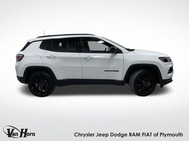 2025 Jeep Compass COMPASS LATITUDE 4X4