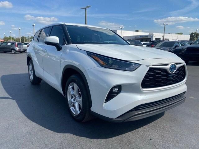 2022 Toyota Highlander Hybrid LE