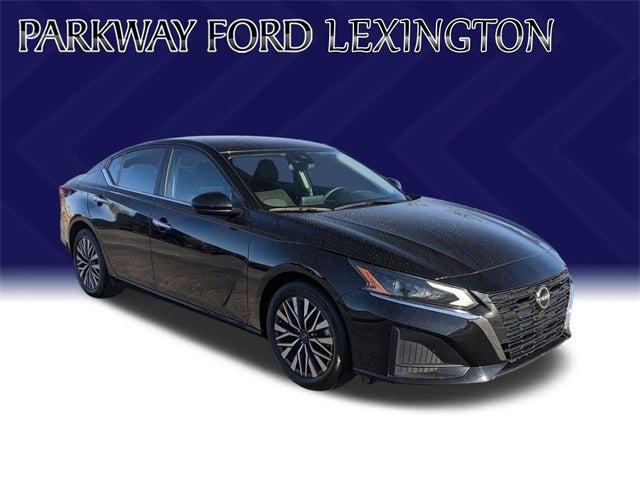 2023 Nissan Altima SV FWD