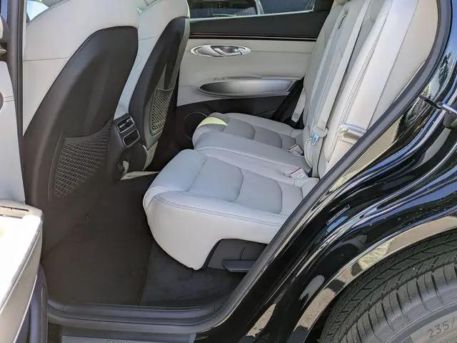 2026 Genesis GV70 2.5T Select