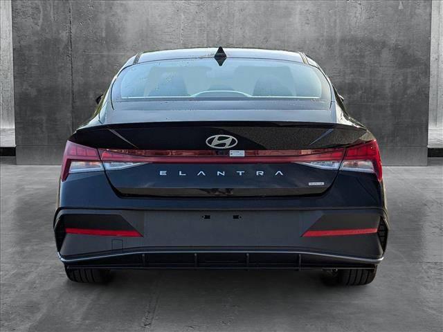 2025 Hyundai Elantra Hybrid SEL Sport