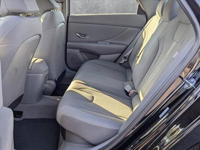 2025 Hyundai Elantra Hybrid SEL Sport