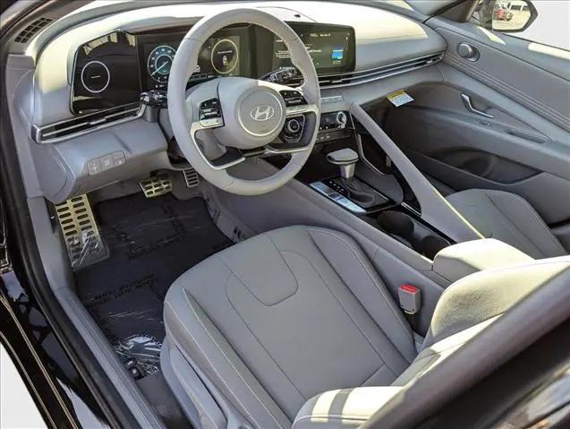 2025 Hyundai Elantra Hybrid SEL Sport