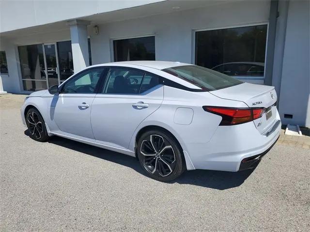 2023 Nissan Altima SR FWD