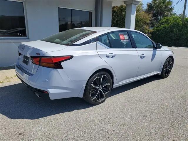2023 Nissan Altima SR FWD