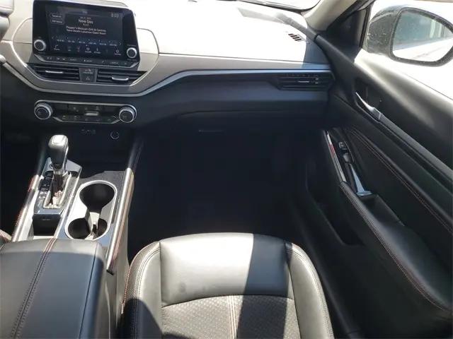 2023 Nissan Altima SR FWD