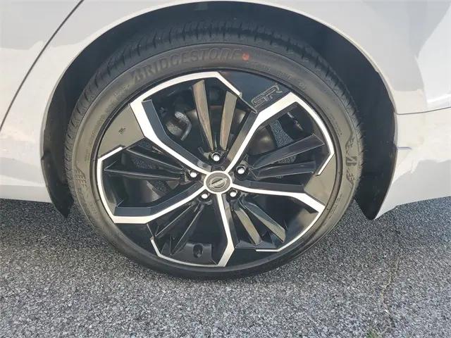 2023 Nissan Altima SR FWD