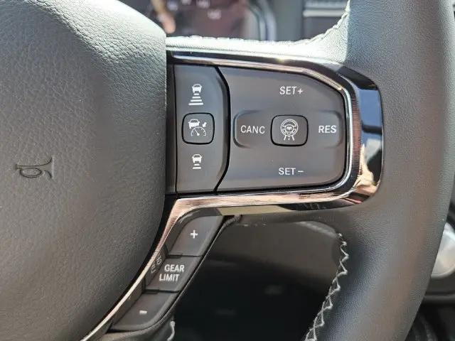 2025 Ram 1500 Limited Crew Cab 4x4 57 Box