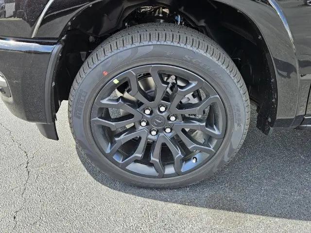 2025 Ram 1500 Limited Crew Cab 4x4 57 Box
