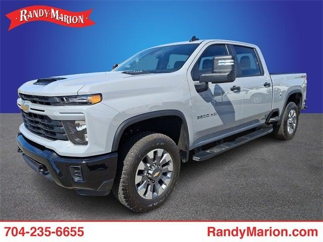 2024 Chevrolet Silverado 2500HD 4WD Crew Cab Standard Bed Custom