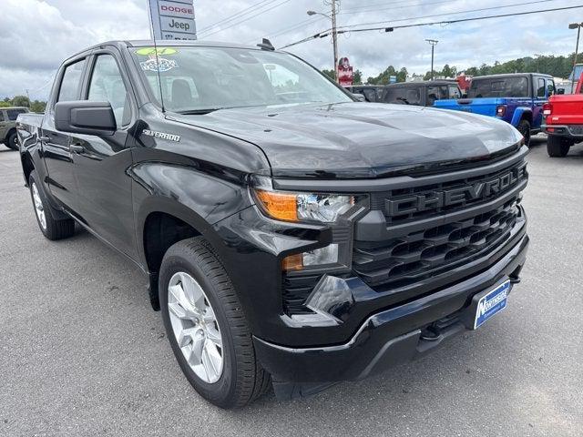 2024 Chevrolet Silverado 1500 4WD Crew Cab Short Bed Custom