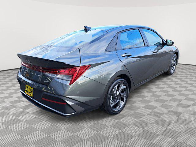 2025 Hyundai Elantra Hybrid SEL Sport