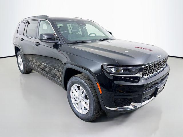 2025 Jeep Grand Cherokee GRAND CHEROKEE L LAREDO X 4X4