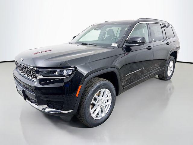 2025 Jeep Grand Cherokee GRAND CHEROKEE L LAREDO X 4X4