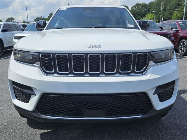 2025 Jeep Grand Cherokee GRAND CHEROKEE LAREDO X 4X2