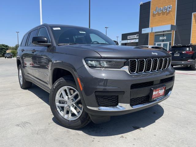 2025 Jeep Grand Cherokee GRAND CHEROKEE L LAREDO X 4X2