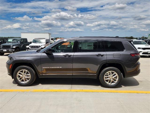 2025 Jeep Grand Cherokee GRAND CHEROKEE L LAREDO X 4X4