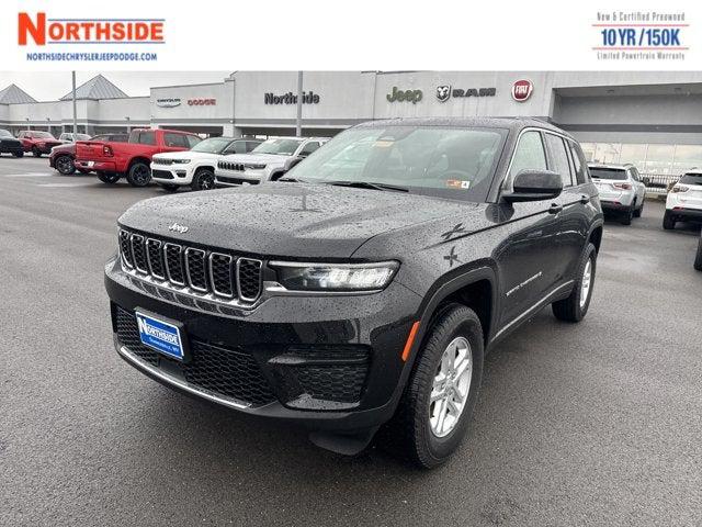 2025 Jeep Grand Cherokee GRAND CHEROKEE LAREDO 4X4
