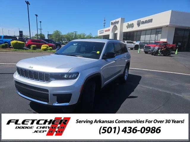 2025 Jeep Grand Cherokee GRAND CHEROKEE L LAREDO 4X4