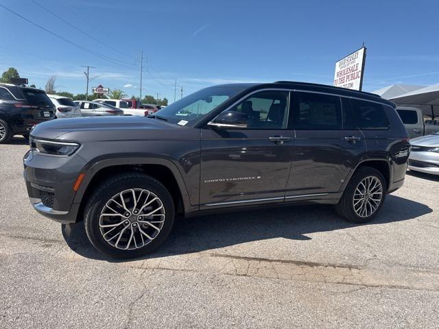 2025 Jeep Grand Cherokee GRAND CHEROKEE L SUMMIT RESERVE 4X4