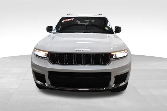2025 Jeep Grand Cherokee GRAND CHEROKEE L LAREDO X 4X4