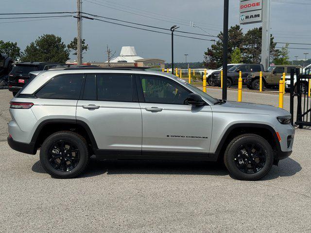 2025 Jeep Grand Cherokee GRAND CHEROKEE ALTITUDE 4X4
