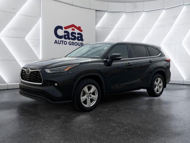 2023 Toyota Highlander LE