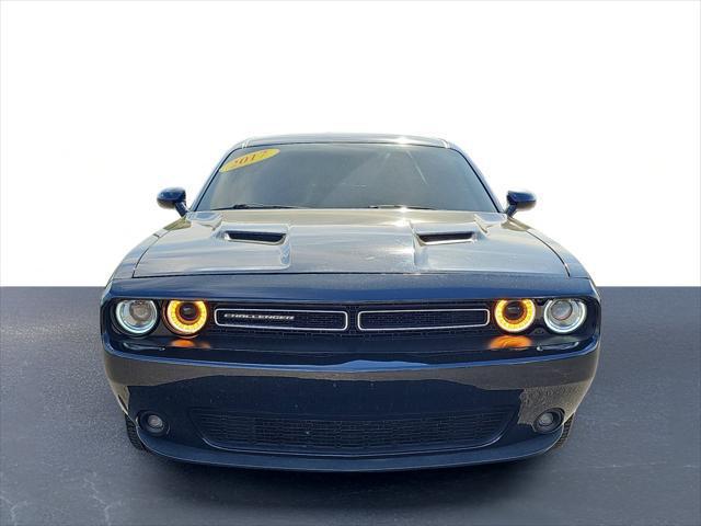 2017 Dodge Challenger SXT Plus