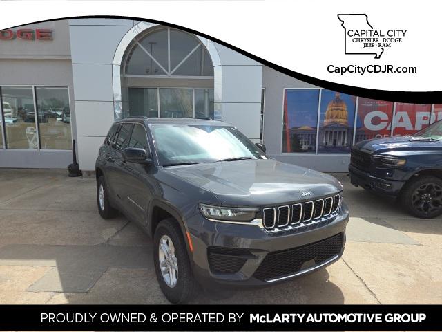 2024 Jeep Grand Cherokee Laredo 4x4